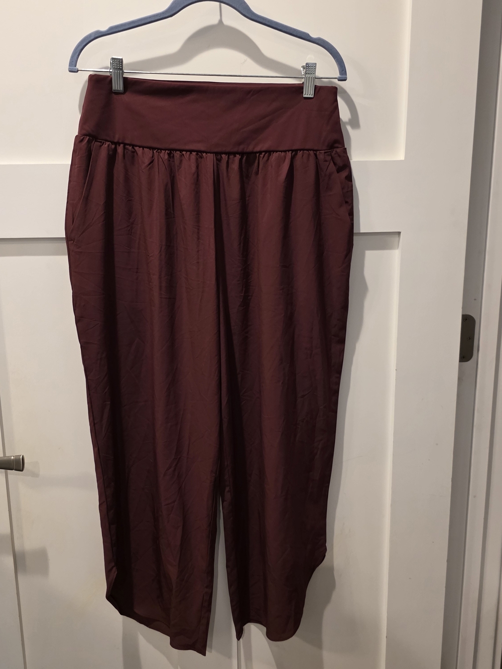 Halara Breezeful High Waisted Capri Crop Split Hem Quick Dry Resort Pants L